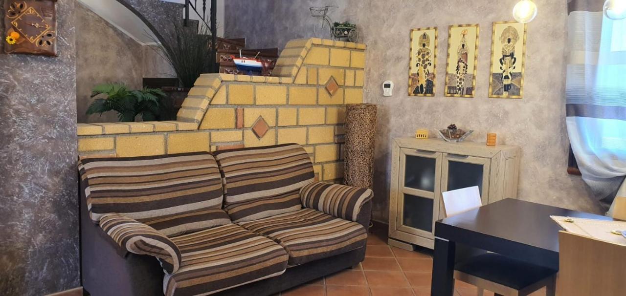 Villa Marianna Con Piscina Privata Ampi Spazi Esterni E Wifi Free เทรเบีย ภายนอก รูปภาพ